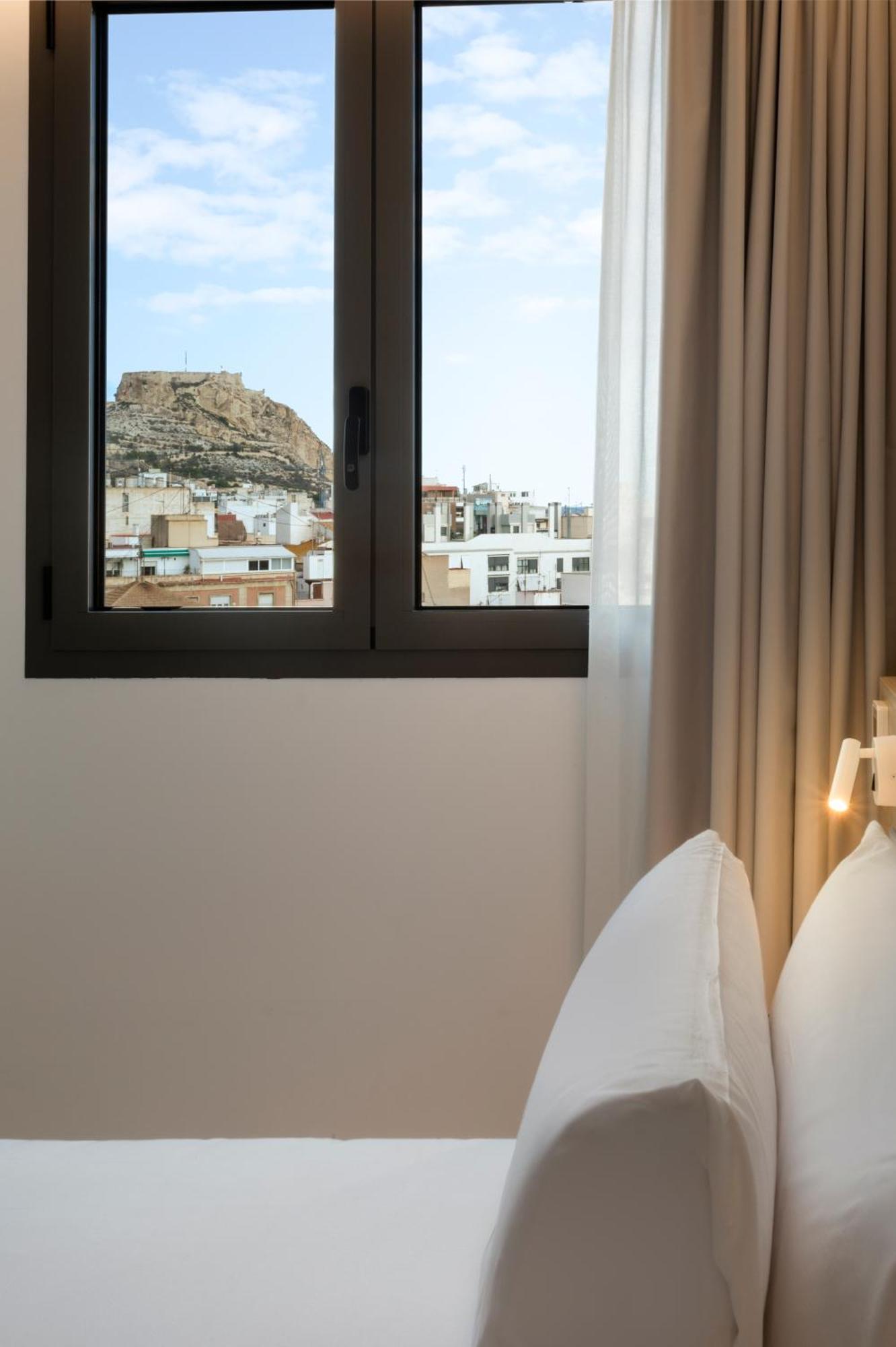 B&B Hotel Alicante Centro Dış mekan fotoğraf